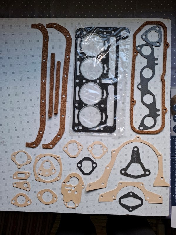 Moottorin_tiivistasarja_767cc_ei_sfefoja