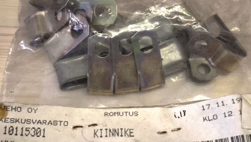 Ryyppyvaijerin_kiinnike-126--10115301