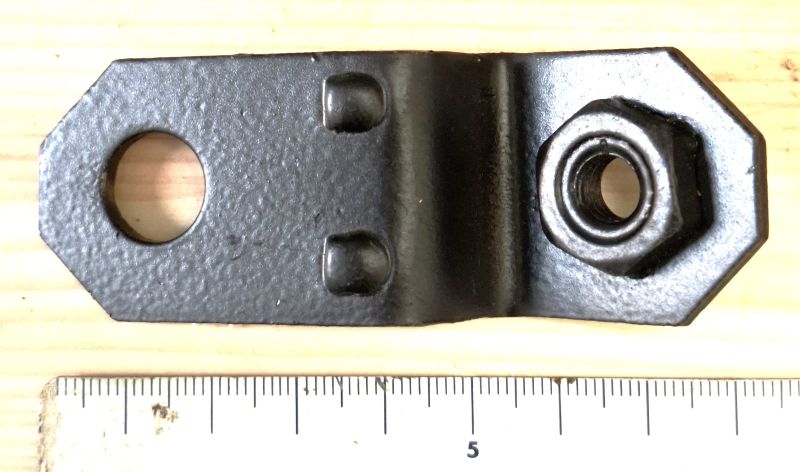 Pakoputken_kiinnitysrauta-4333801