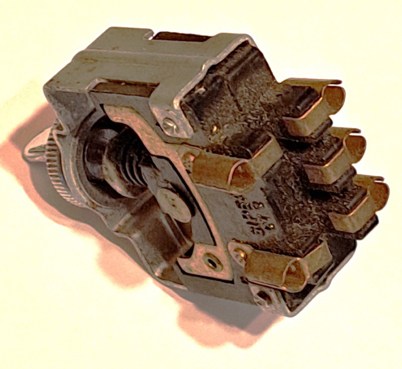 Lasinpyyhkimen_katkaisin_semiautomatic