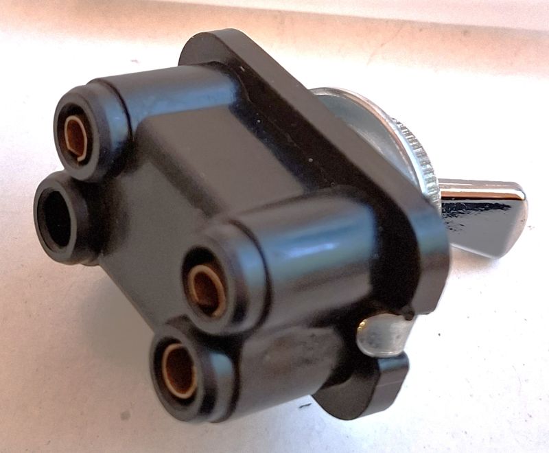 Katkaisin-ON-OFF-3_pyoreaa_liitinta-4180719