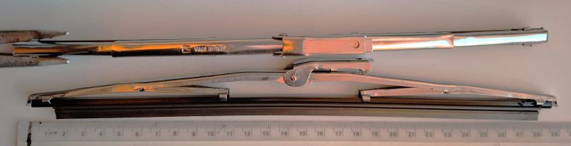 Lasinpyyhkimen_sulka_7mm-28cm-4187360-5880851