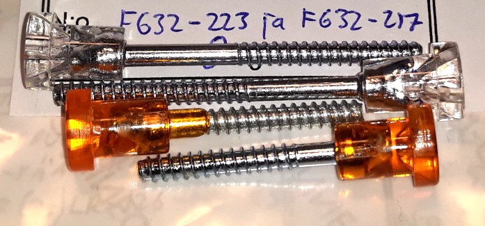 Etuvilkun_kiinnitysuuvit