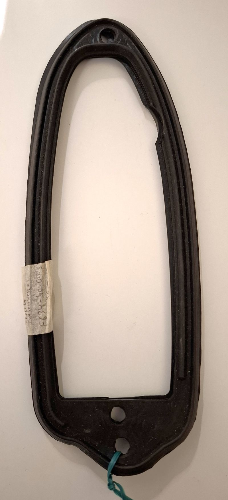 F634-40-010S--Takavalo_pohjantiiviste_oikea+vasen--500G--4055010-4055011