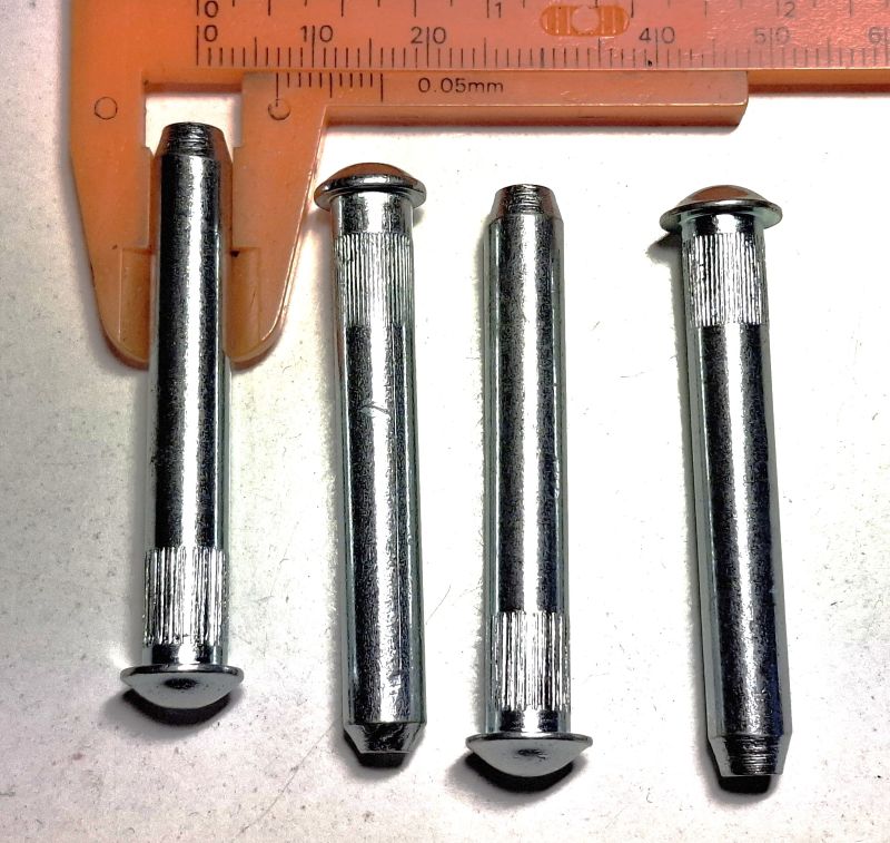 L109-07c-032--Ovi-saranatappi-7*47mm--985032