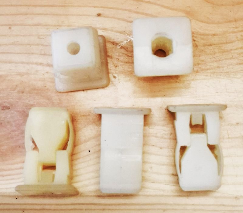 Ovi-kyynarnojan_ruuvin_pidike-14203080