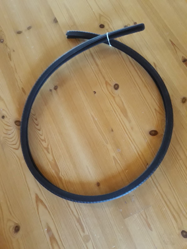 Ovi-Ikkunan_ohjainkumi_lyhyt-40cm-4070123