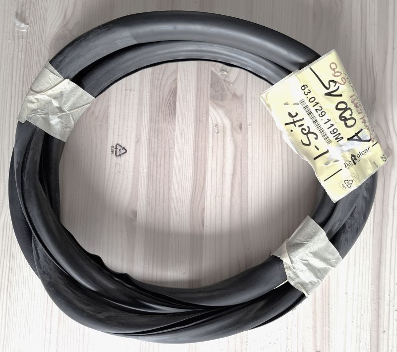 L118-08c-620--Tuulilasi_tiiviste--600_1960-1974--4007620-4074696