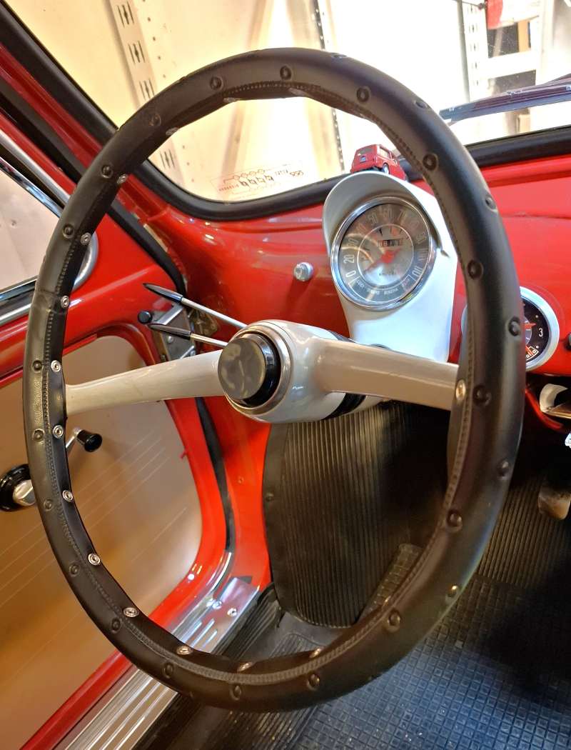 M120-051MP--Ohjauspyora_nahkasuojus--500