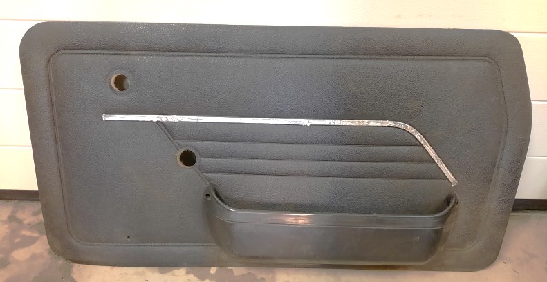 Oviverhoilu 126 musta vasen