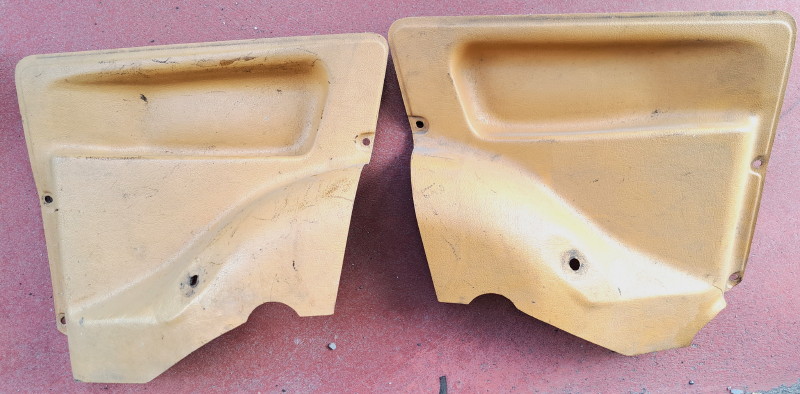 Takasivuverhoilu 126 vaalea beige USED